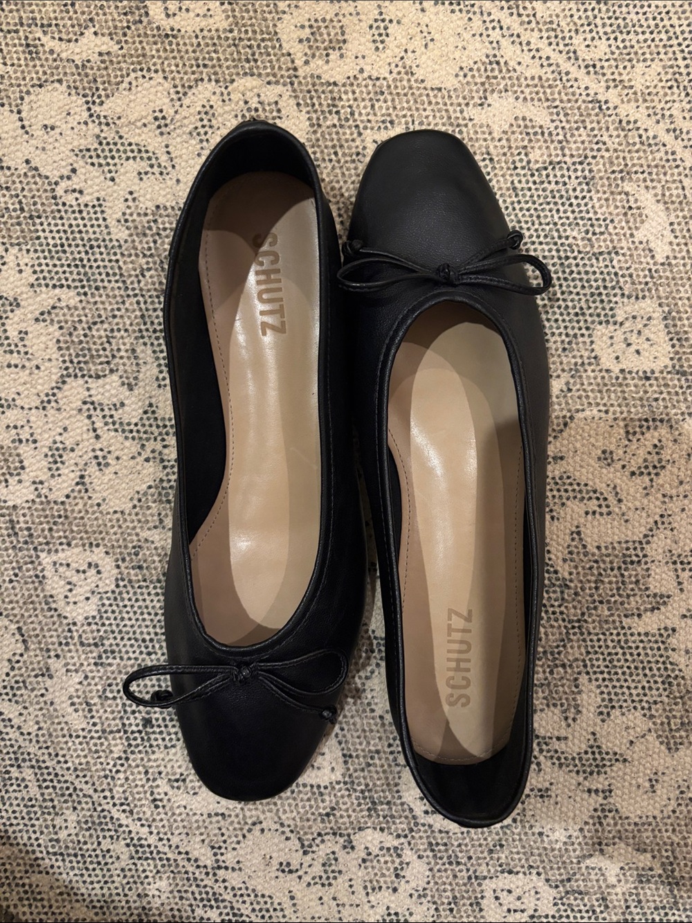 SCHUTZ Black Leather Bow Ballet Flats